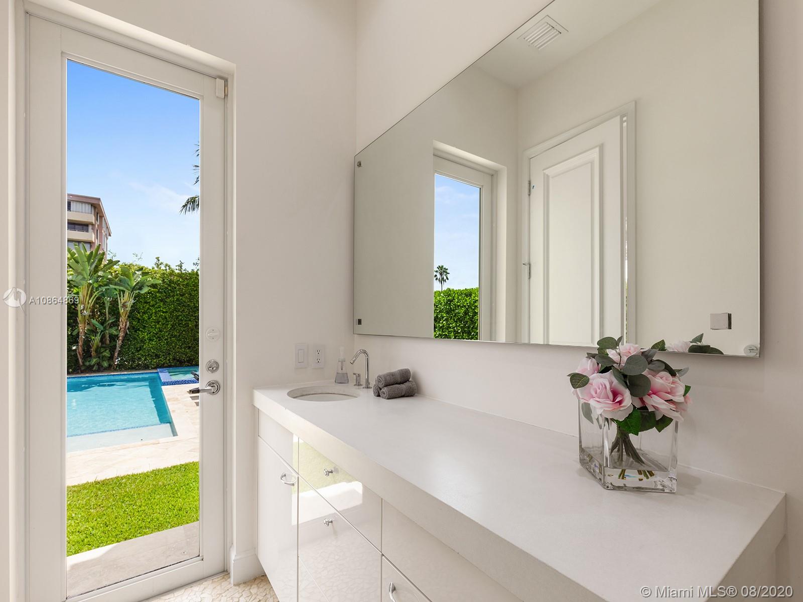 BAY HARBOR ISLAND - Residential