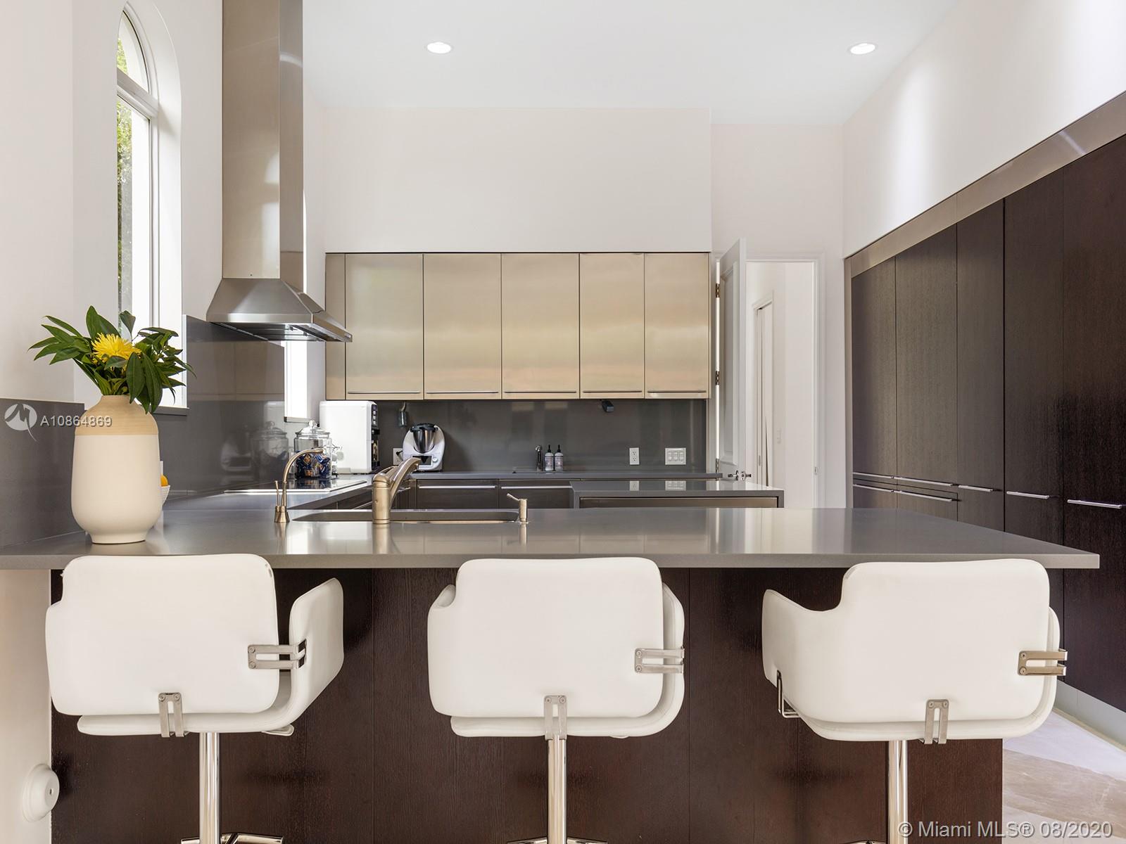 BAY HARBOR ISLAND - Residential