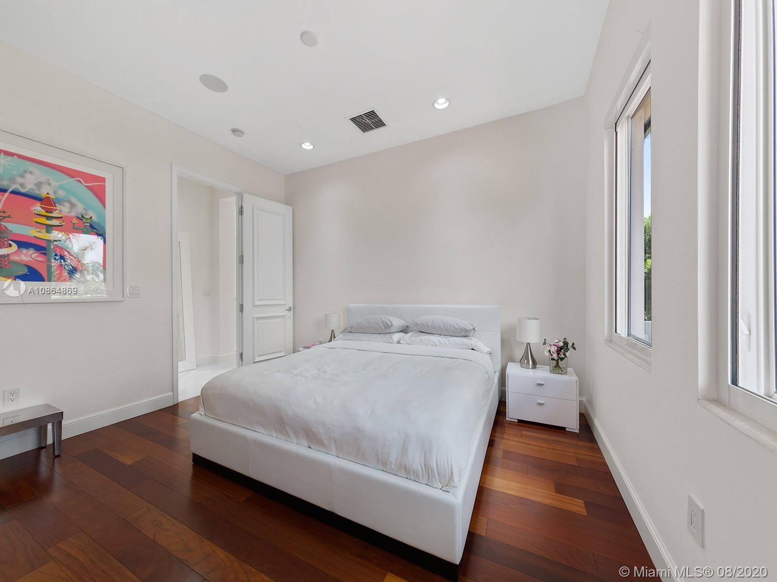 BAY HARBOR ISLAND - Residential