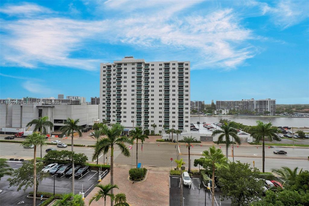 Photo of 3001 S Ocean Dr #739, Hollywood, FL 33019 (MLS # A11503194)