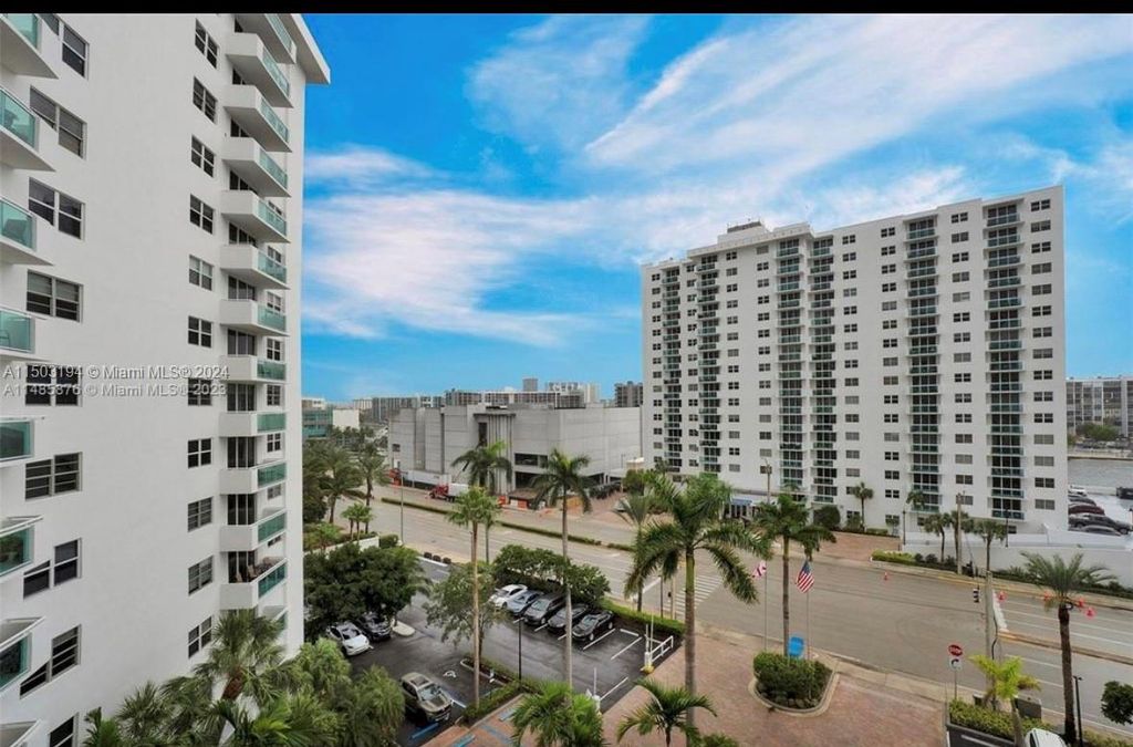 Photo of 3001 S Ocean Dr #739, Hollywood, FL 33019 (MLS # A11503194)