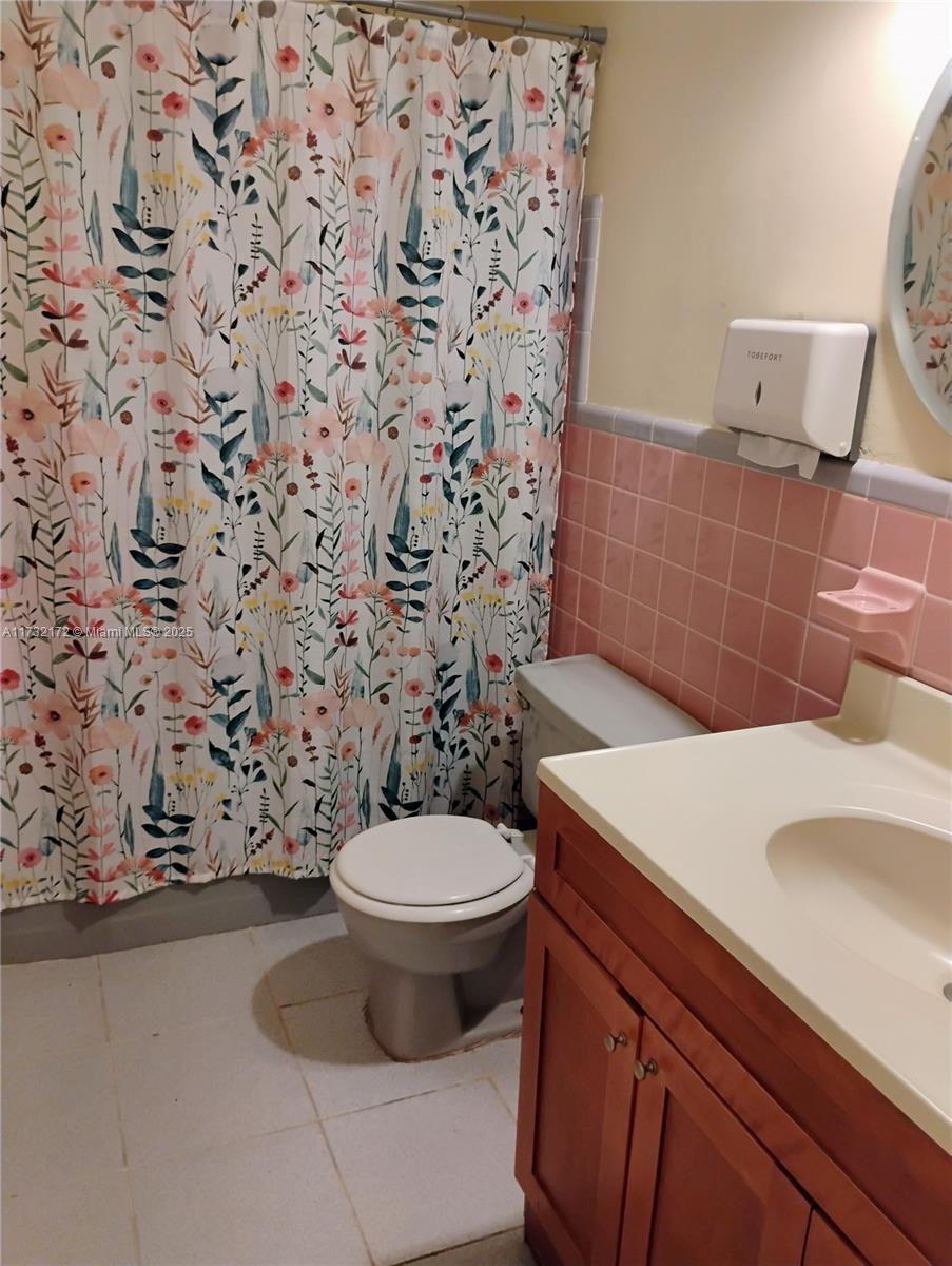 BREEZESWEPT ESTATES 1ST A - Residential Lease