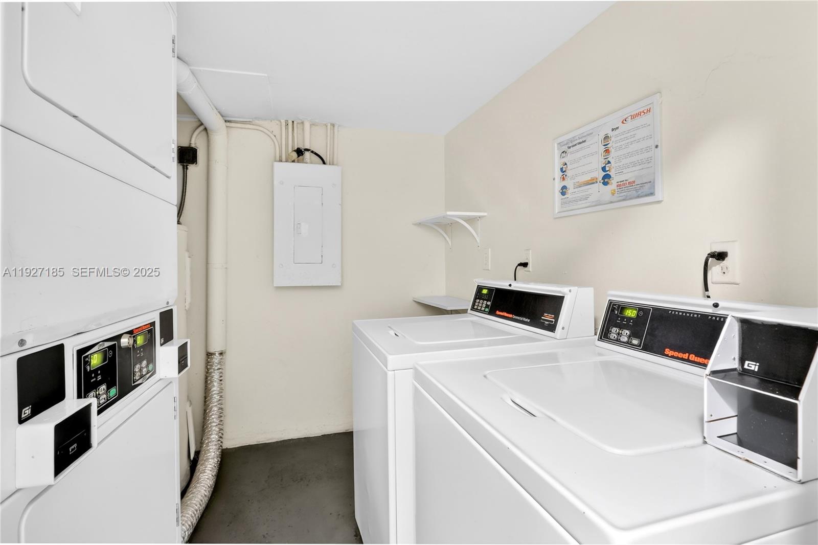 FOURTH GULFSTREAM GARDEN A - Residential