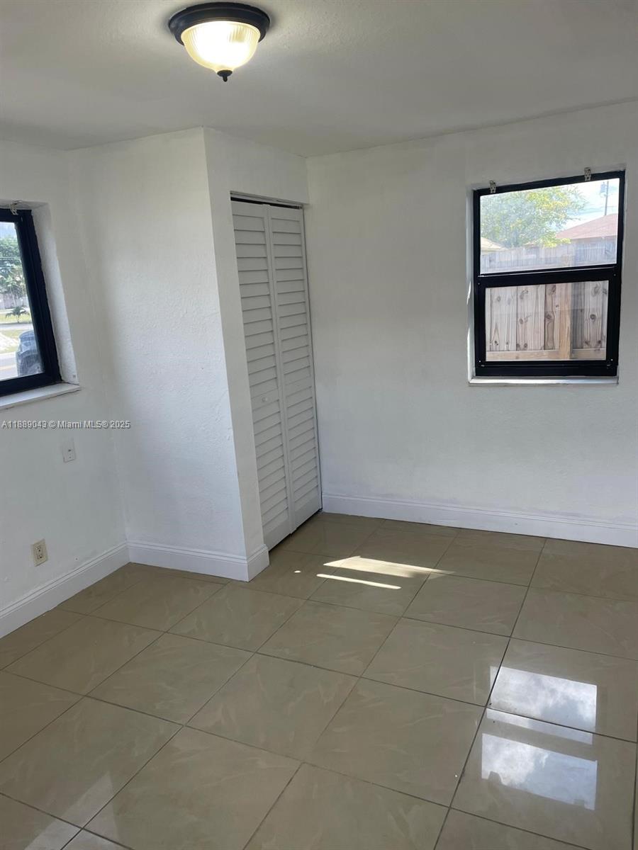 LINCOLN PARK ADD TO HOMES - Residential Lease