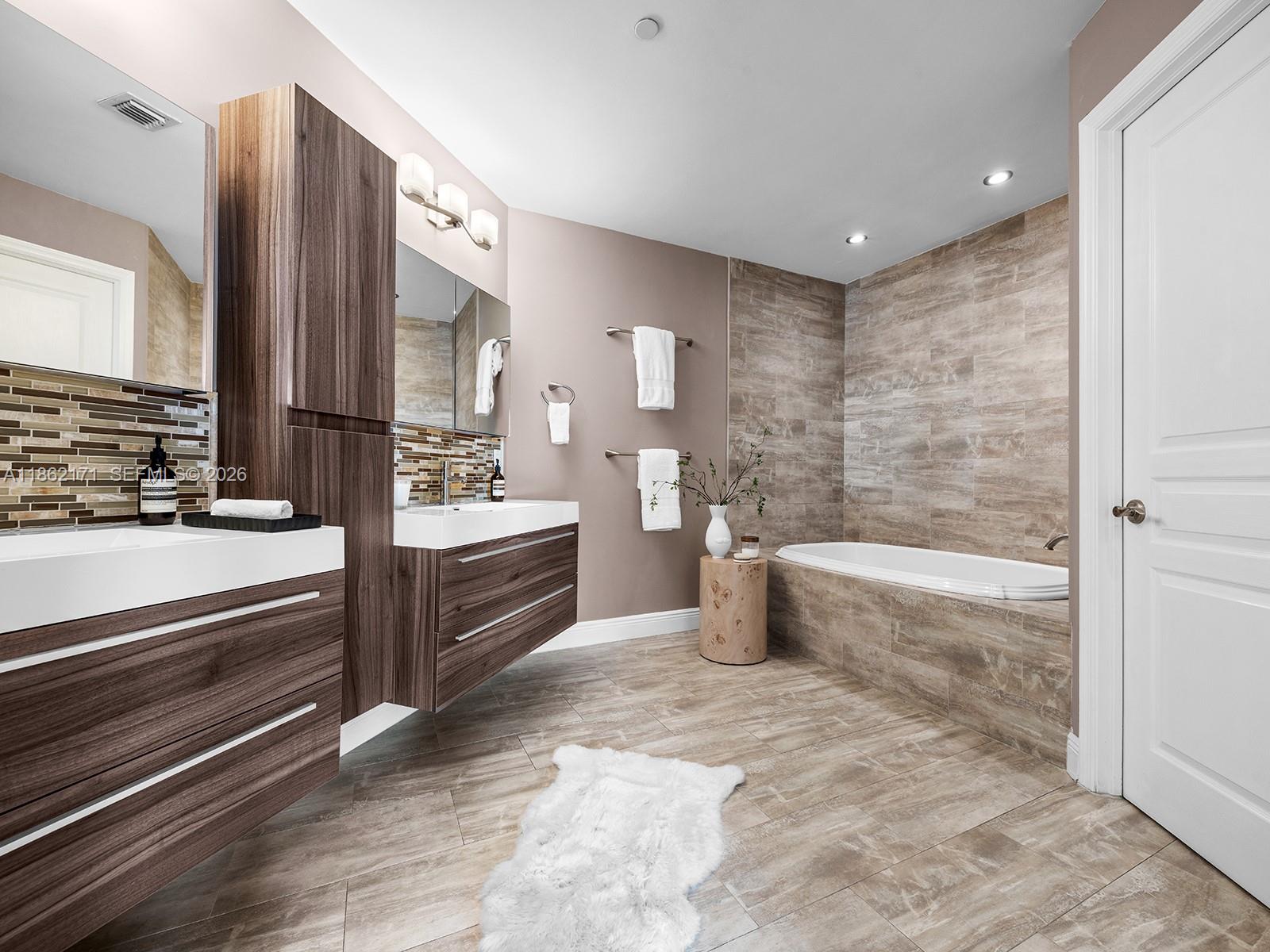 GROVE HILL TOWER CONDO - Residential