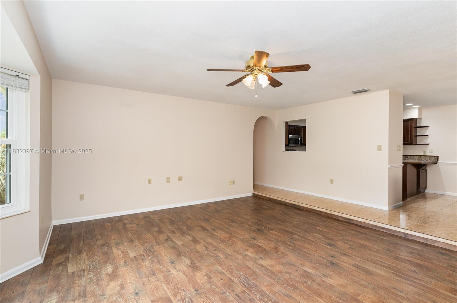 2175 Lacourt Ln