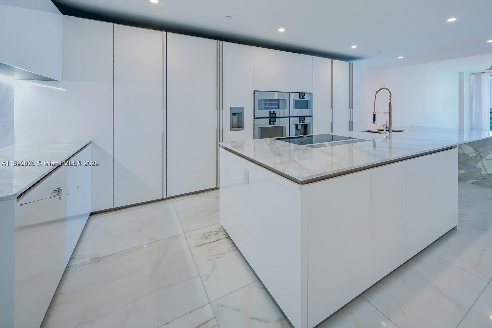 OCEANA BAL HARBOUR CONDO - Residential