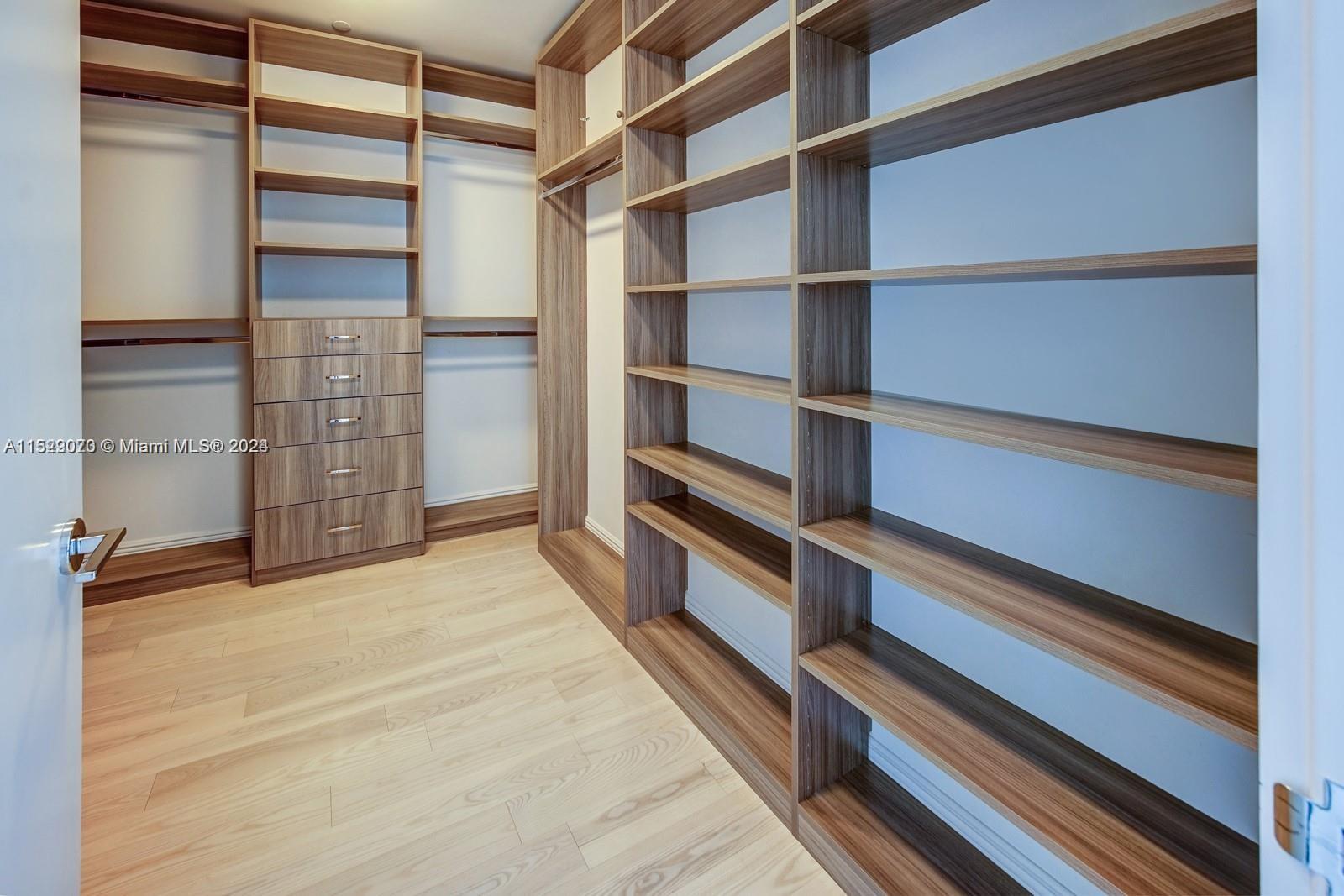 OCEANA BAL HARBOUR CONDO - Residential