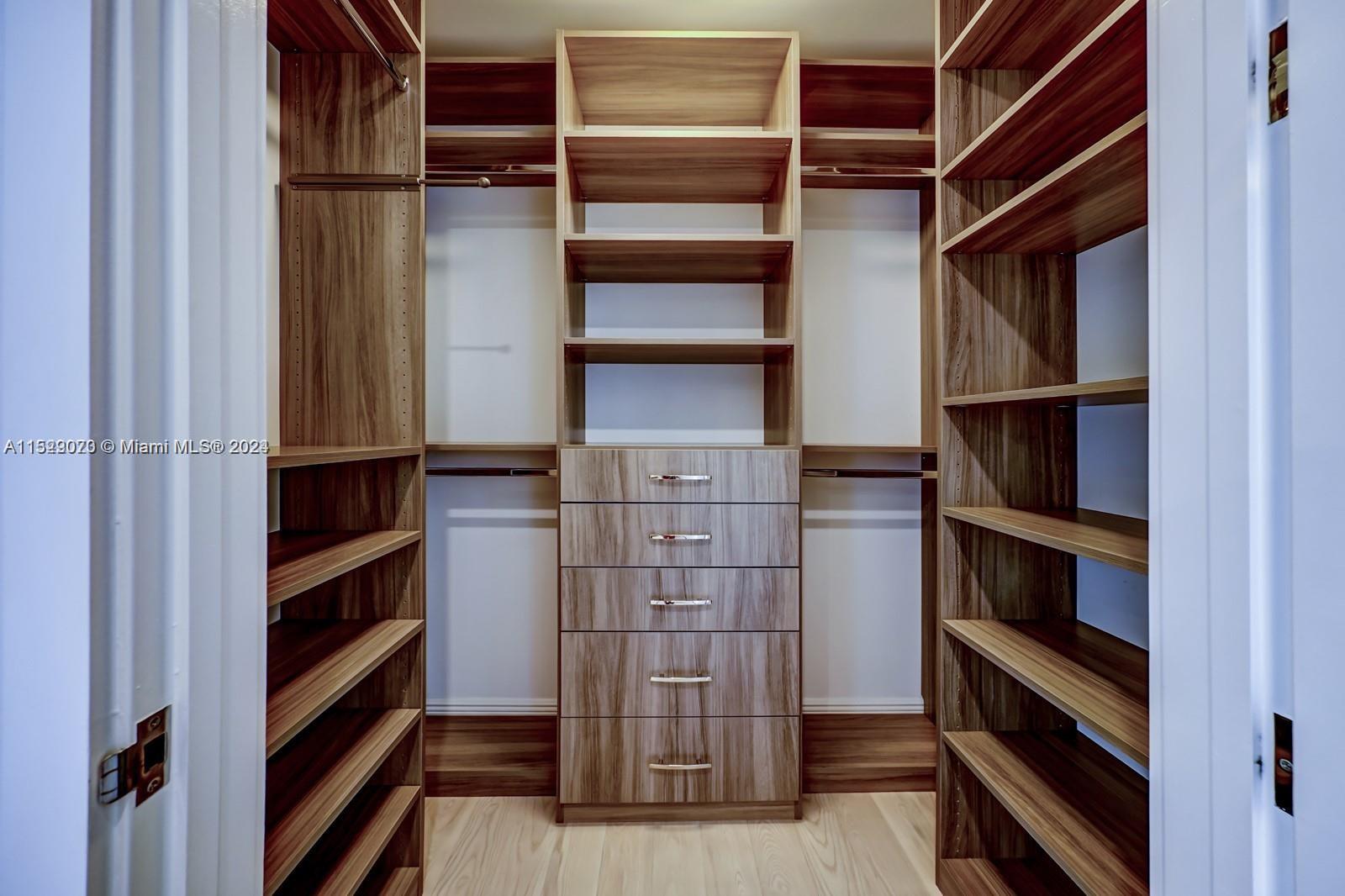 OCEANA BAL HARBOUR CONDO - Residential