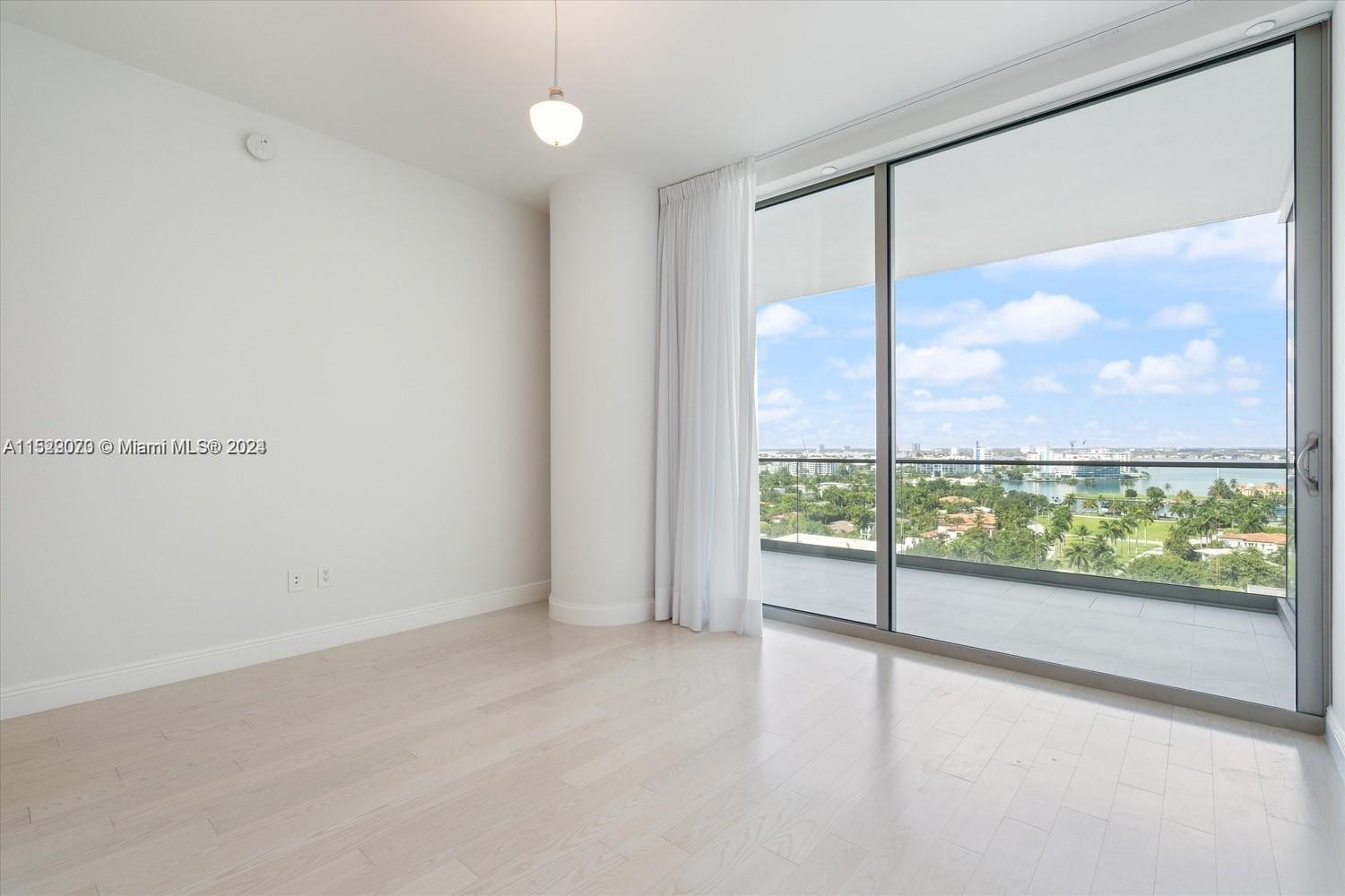 OCEANA BAL HARBOUR CONDO - Residential