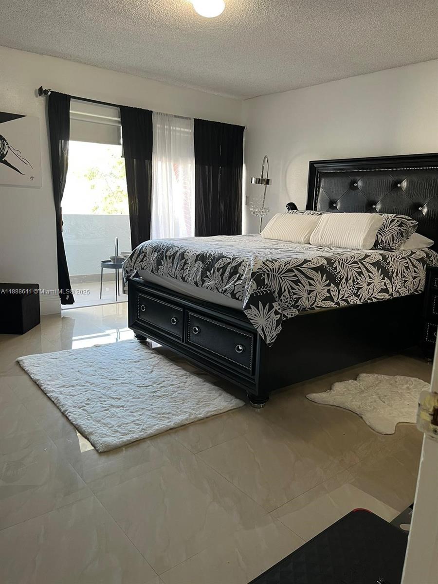 THE BEACH CLUB AT FONTAIN - Residential