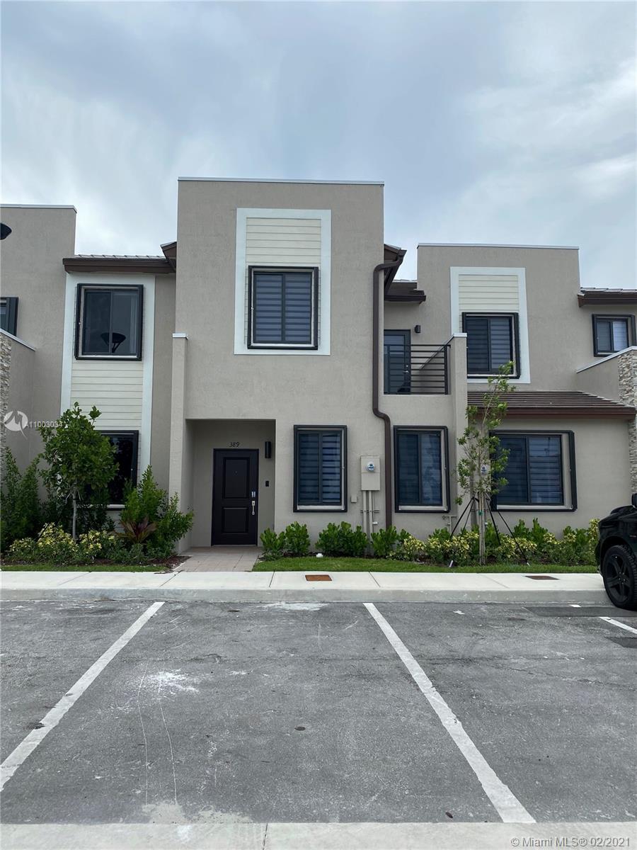 VIA VENTURA NEIGHBORHOOD - Residential