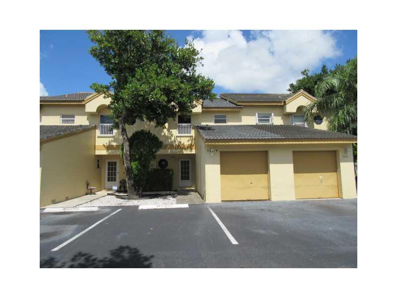 Great location for this 3/2.5 townhouse located in the desired community of Springtree West Cove. The unit is close to restaurants, mall, highway access, and places of worship. Your buyer has the opportunity to perfectly redesign the unit to their own i ndividual taste. This is a Fannie Mae Homepath Property.