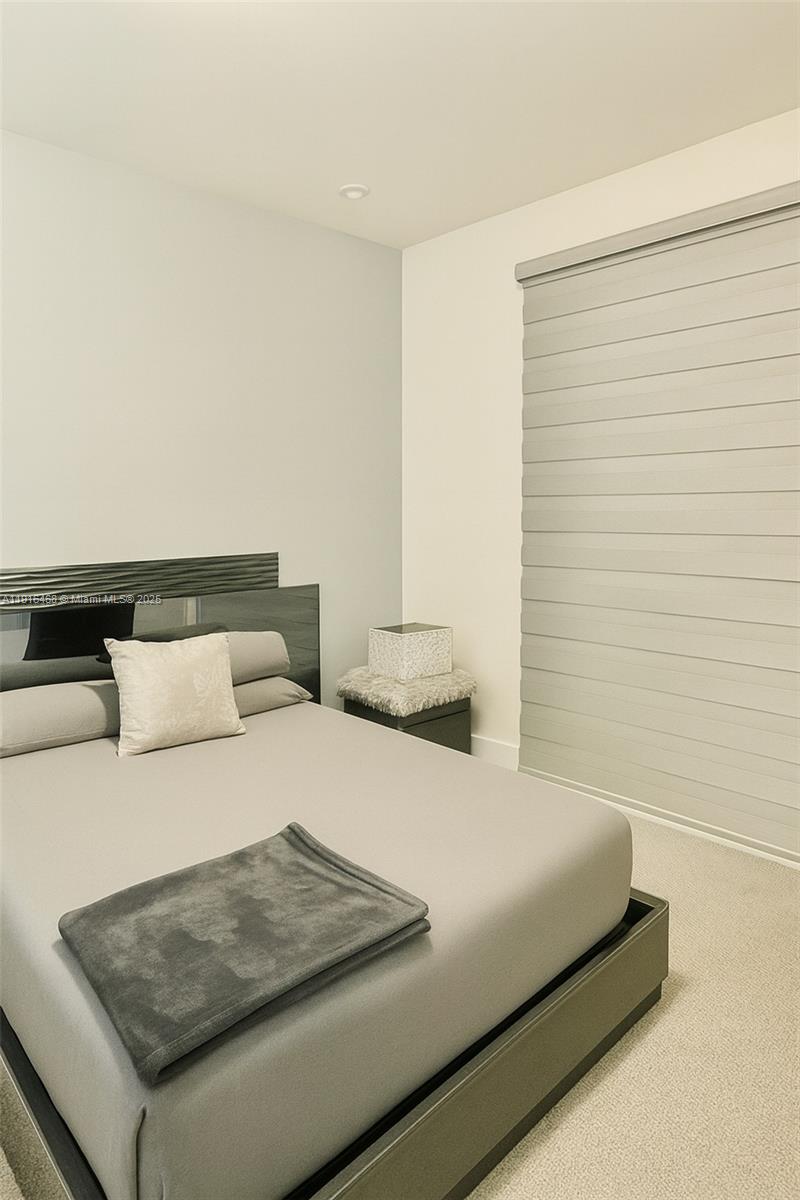 DORAL PALMS SOUTH - Residential Lease