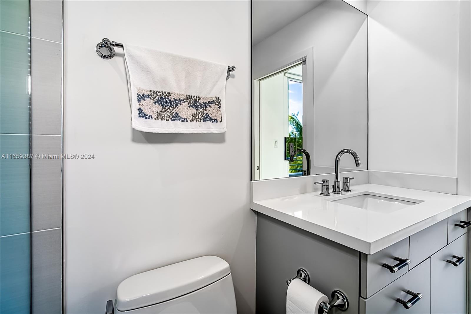 SEASIDE VILLAGE WEST COND - Residential