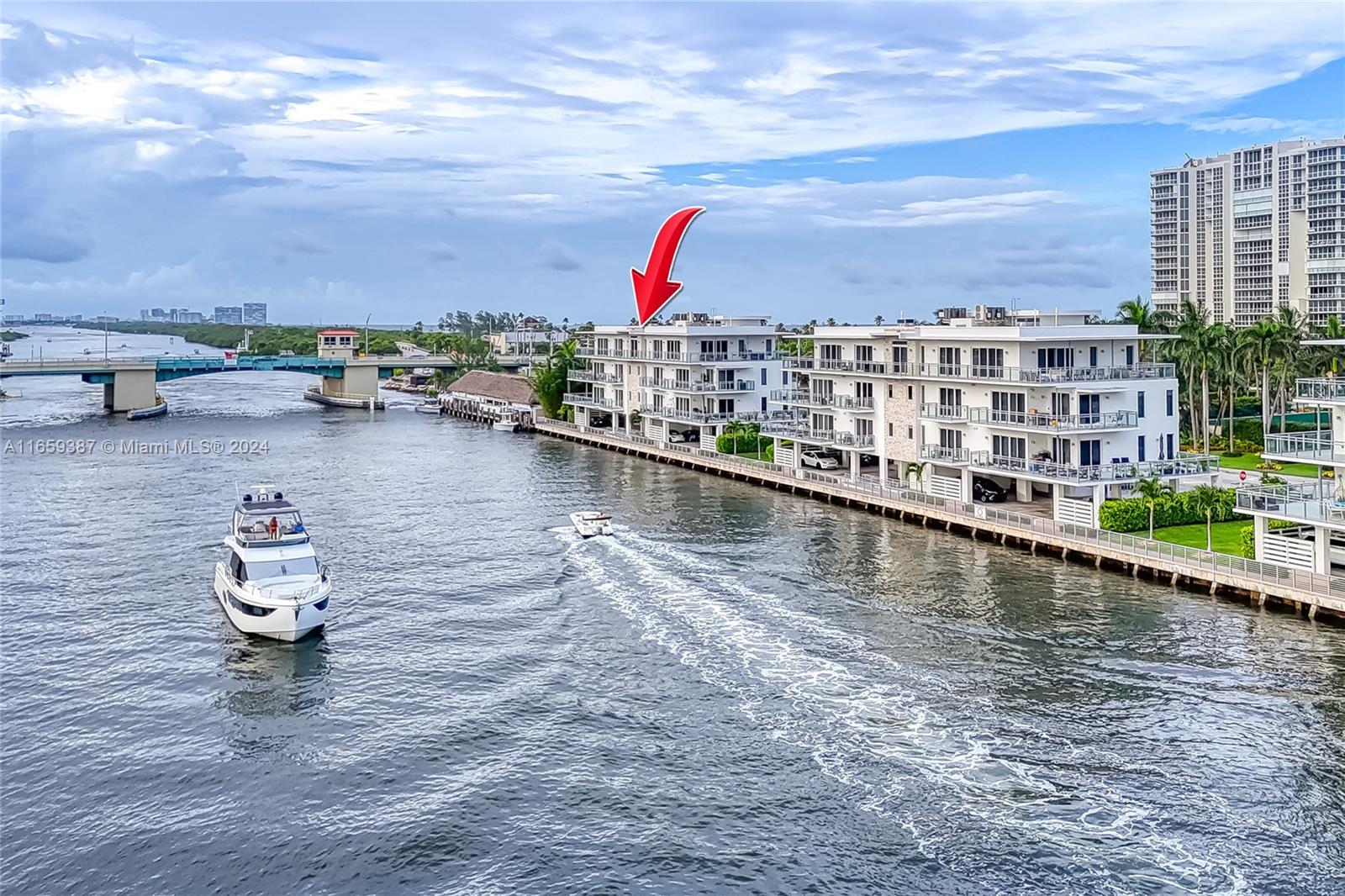 SEASIDE VILLAGE WEST COND - Residential