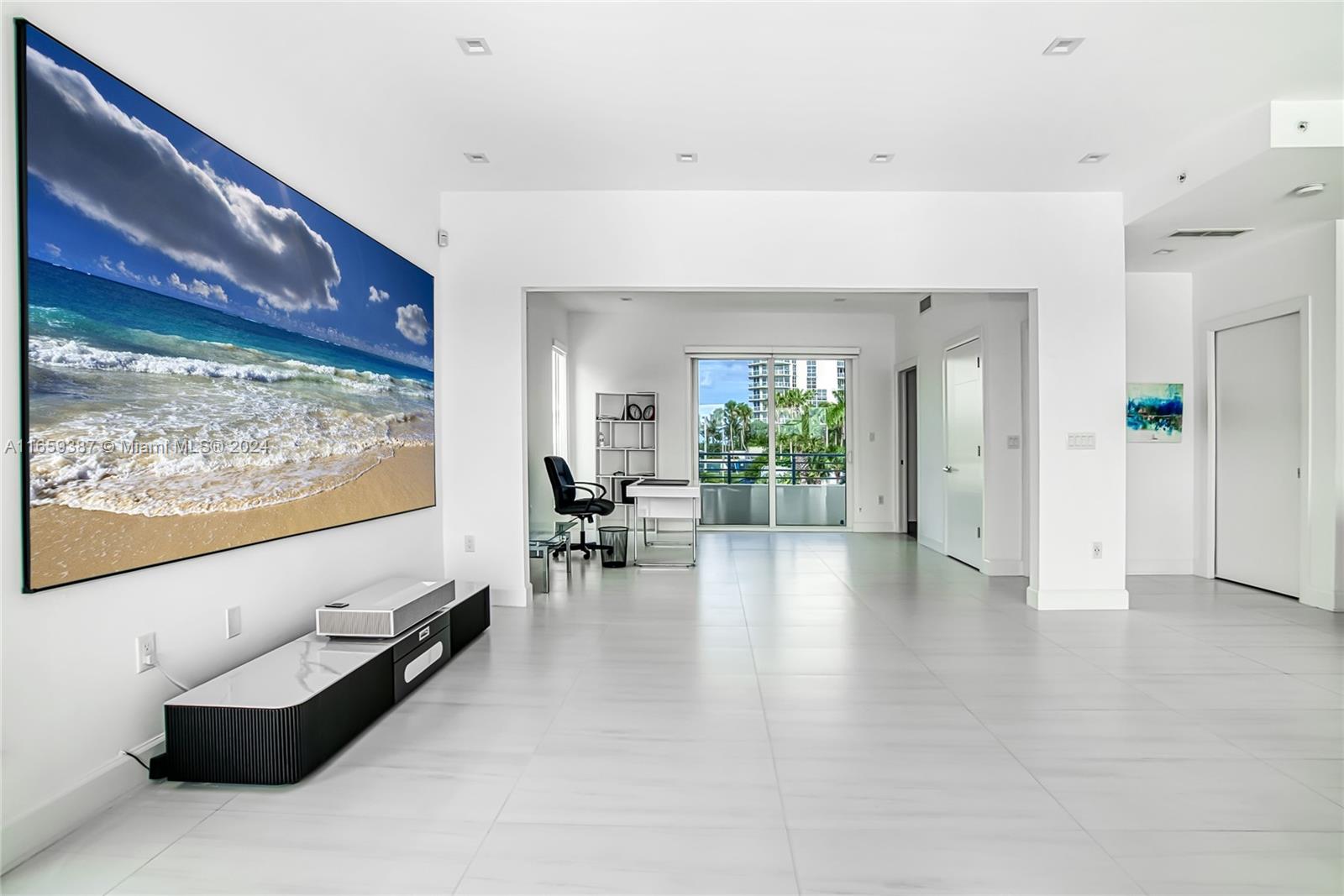 SEASIDE VILLAGE WEST COND - Residential