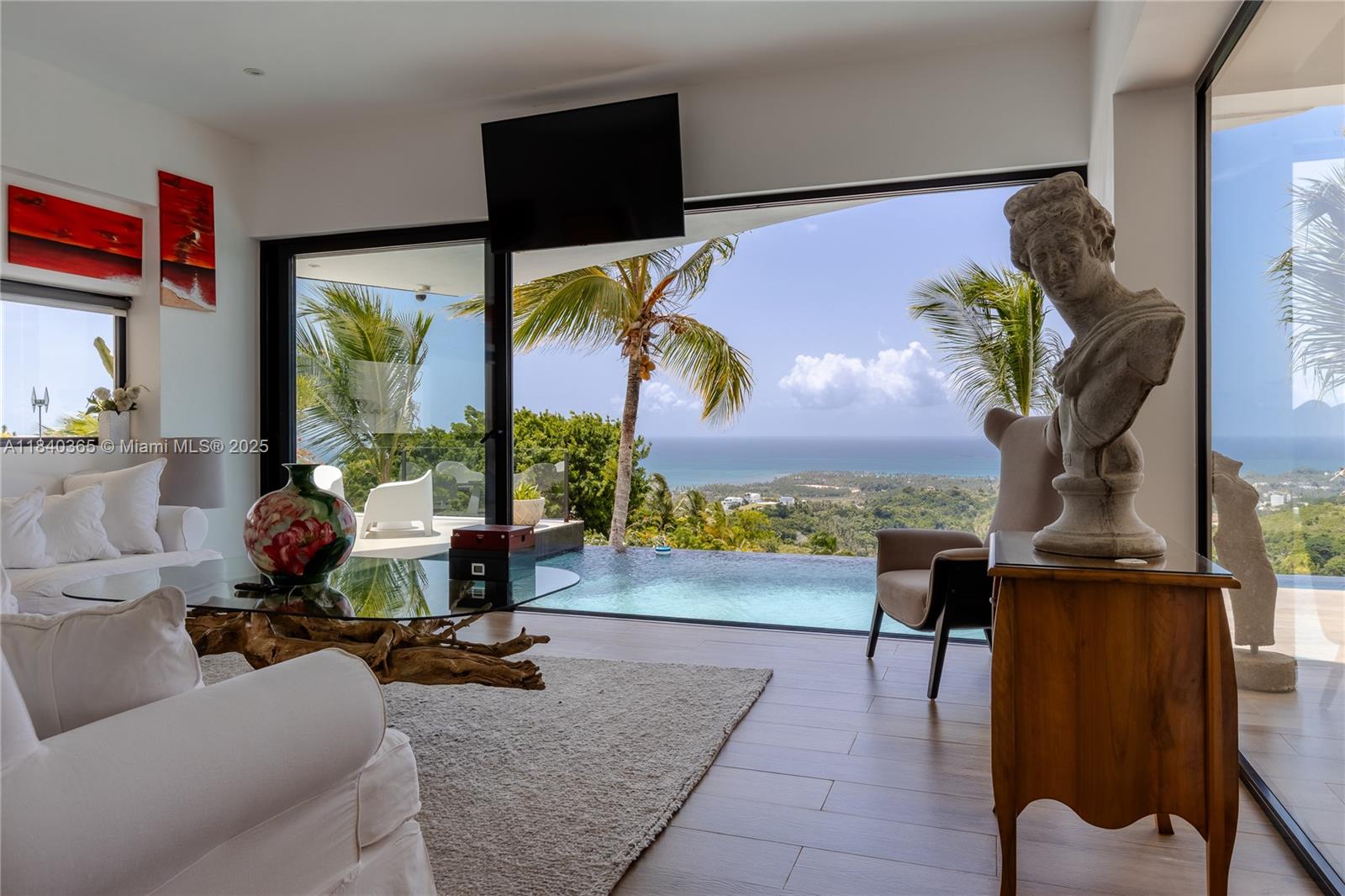 Palmar de los Nidos - Residential