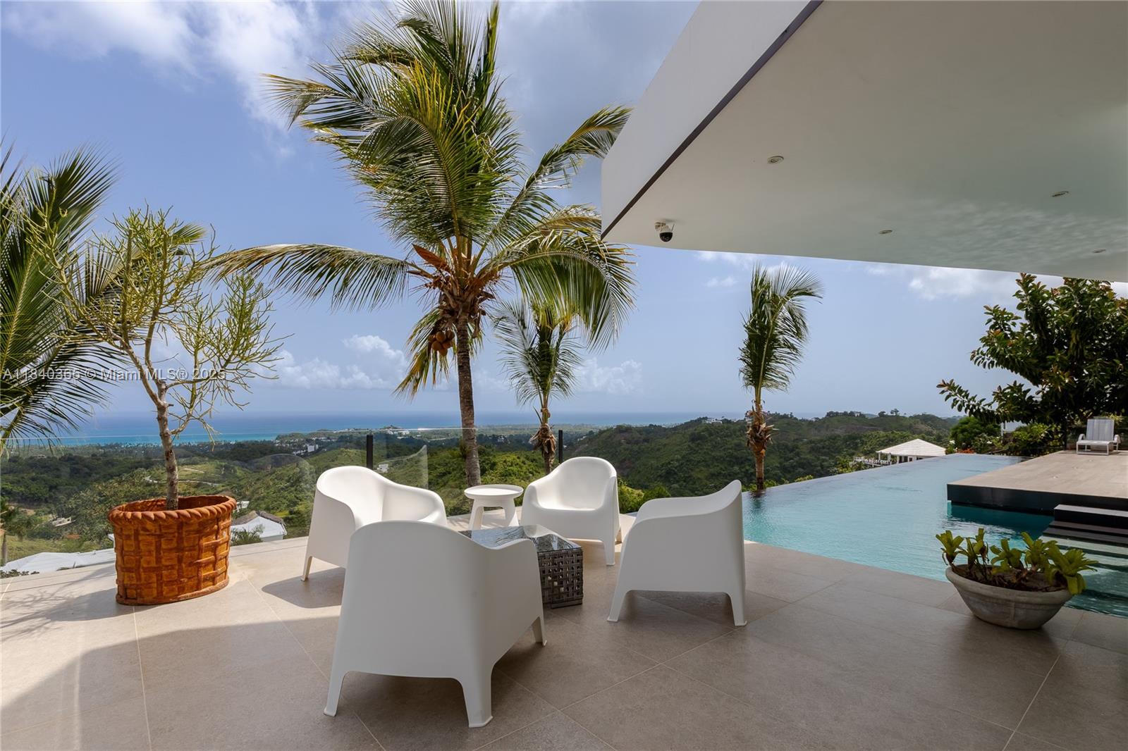 Palmar de los Nidos - Residential
