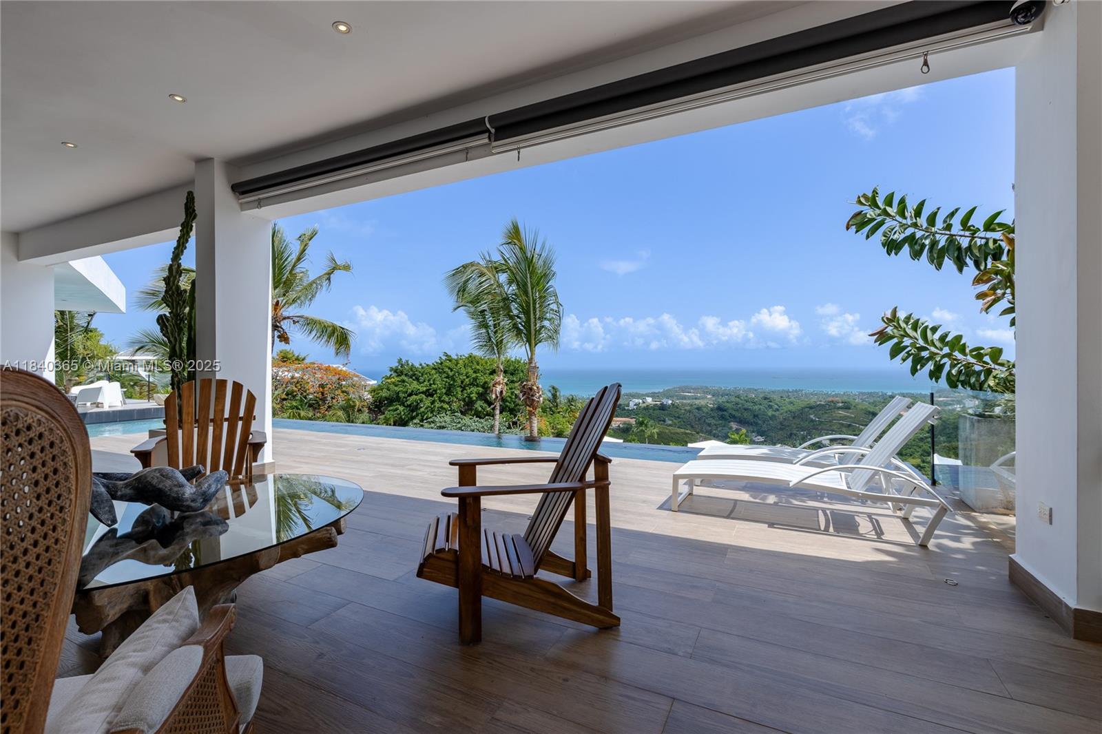 Palmar de los Nidos - Residential