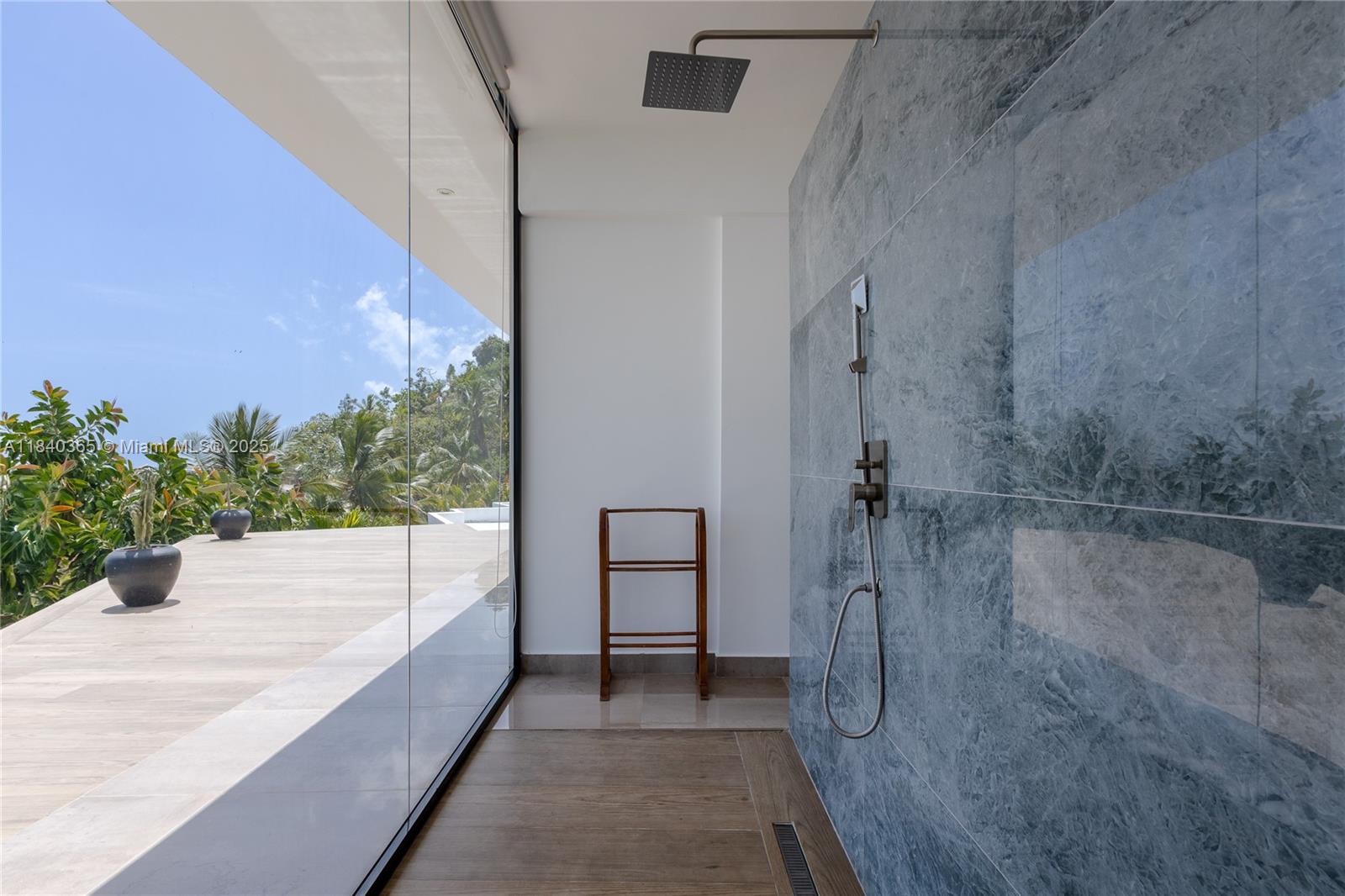 Palmar de los Nidos - Residential