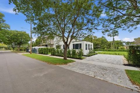 Tiny photo for 5735 SW 12th St, West Miami, FL 33144 (MLS # A12006375)