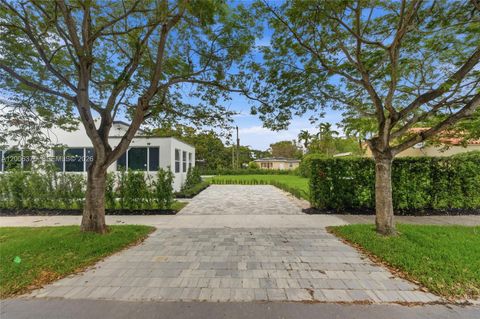 Tiny photo for 5735 SW 12th St, West Miami, FL 33144 (MLS # A12006375)