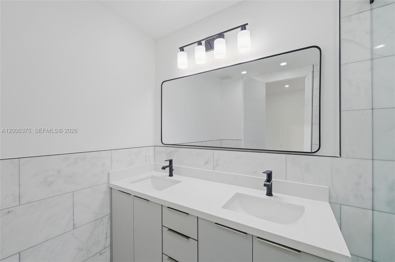 SYLVANIA HEIGHTS - Residential