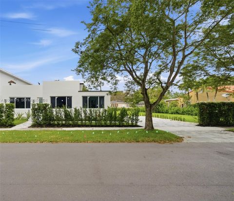 Tiny photo for 5735 SW 12th St, West Miami, FL 33144 (MLS # A12006375)