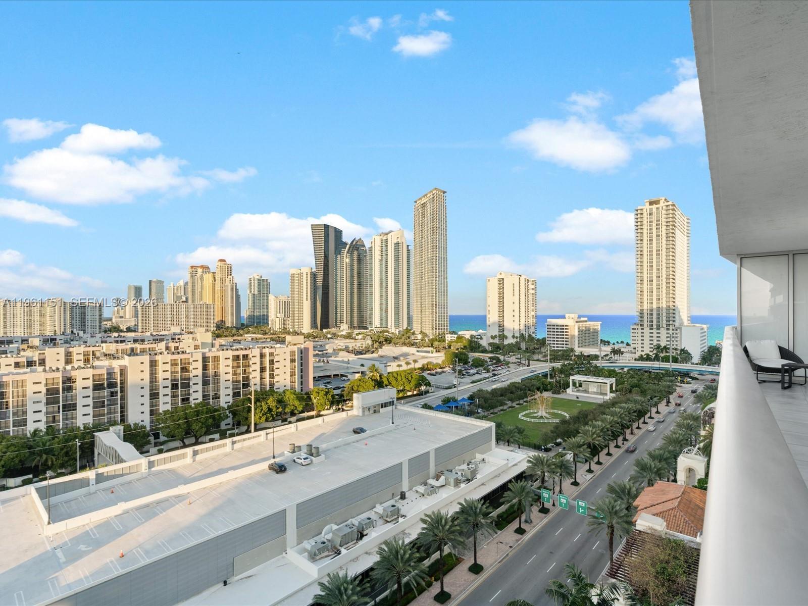 PARQUE TOWERS CONDO - Residential