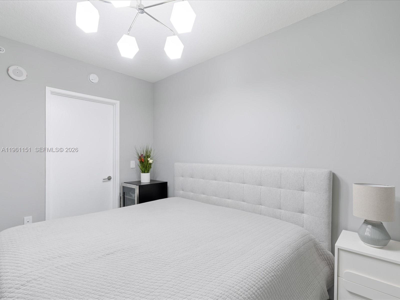 PARQUE TOWERS CONDO - Residential