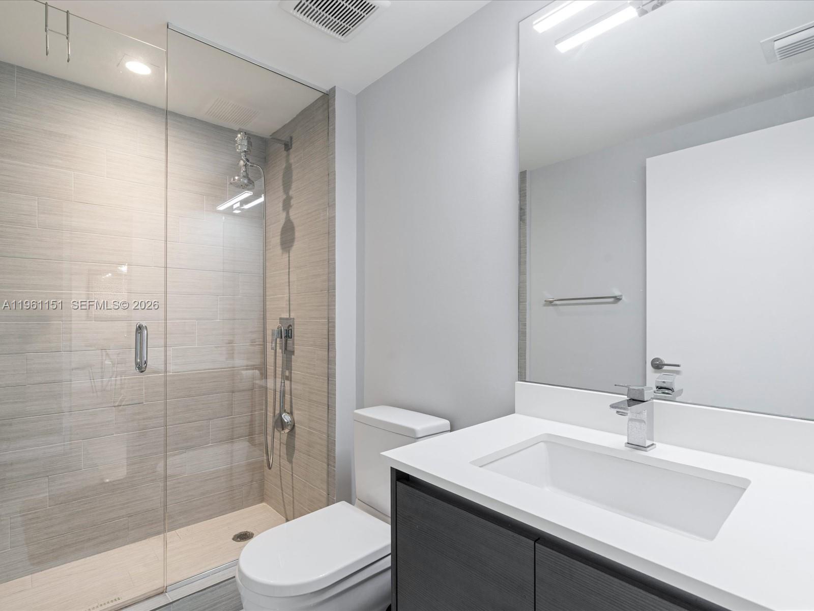 PARQUE TOWERS CONDO - Residential