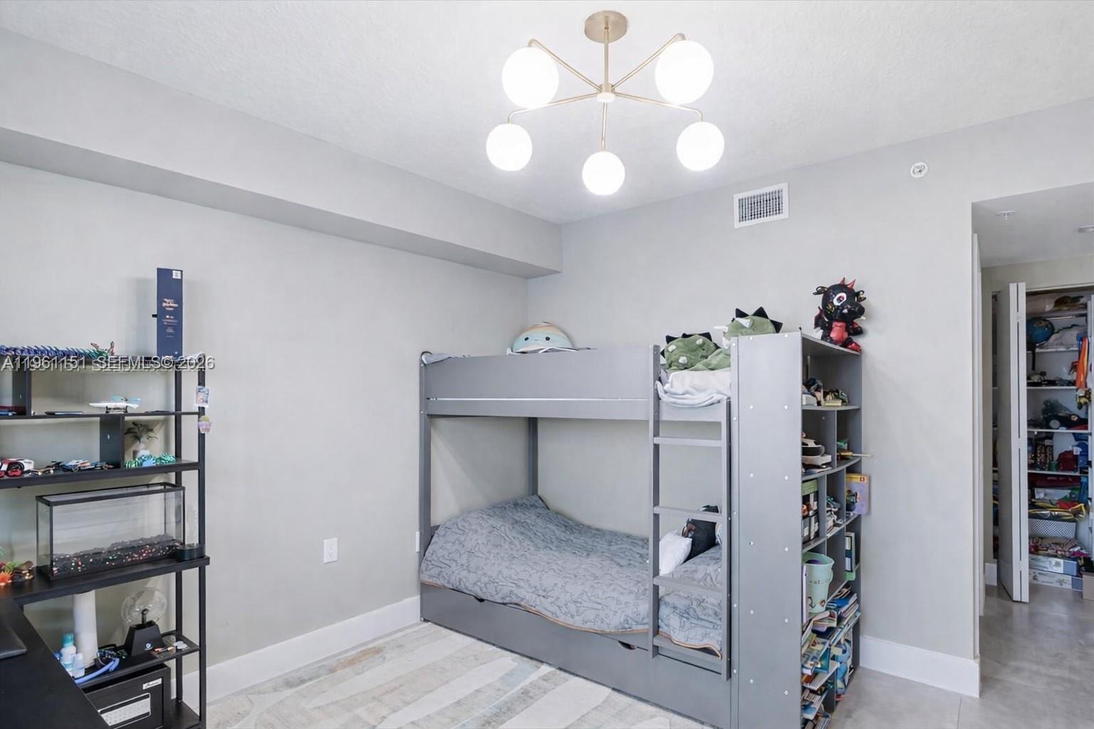 PARQUE TOWERS CONDO - Residential