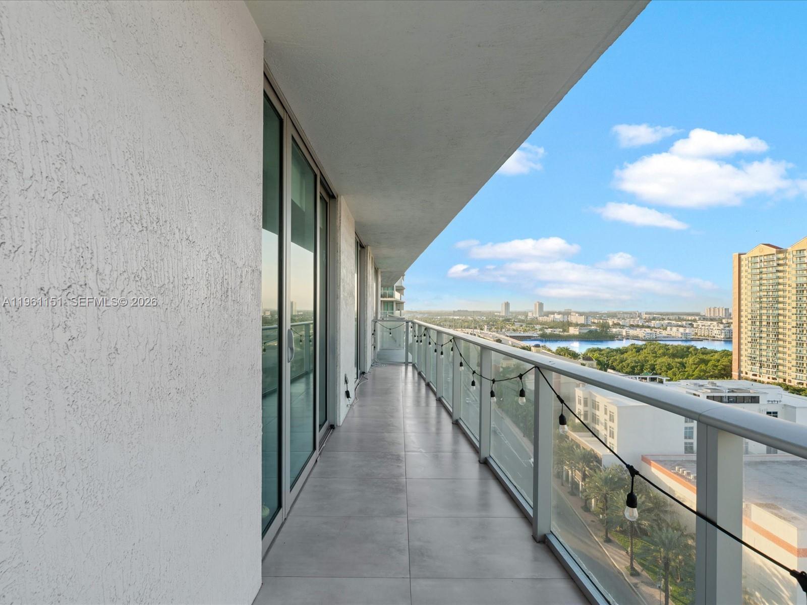 PARQUE TOWERS CONDO - Residential