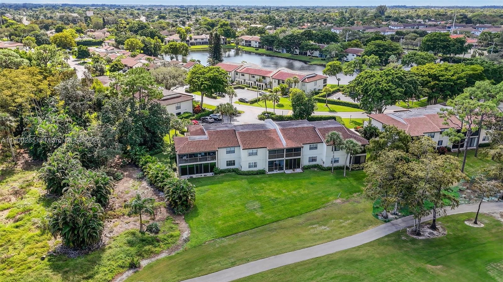 GLADES OF BOCA LAGO CONDO - Residential