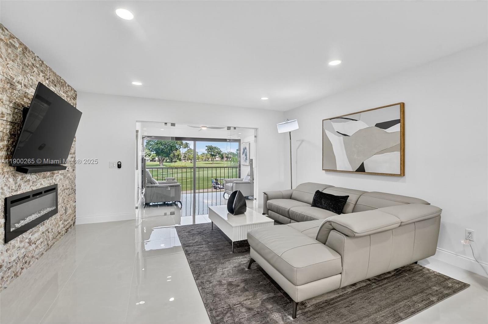 GLADES OF BOCA LAGO CONDO - Residential