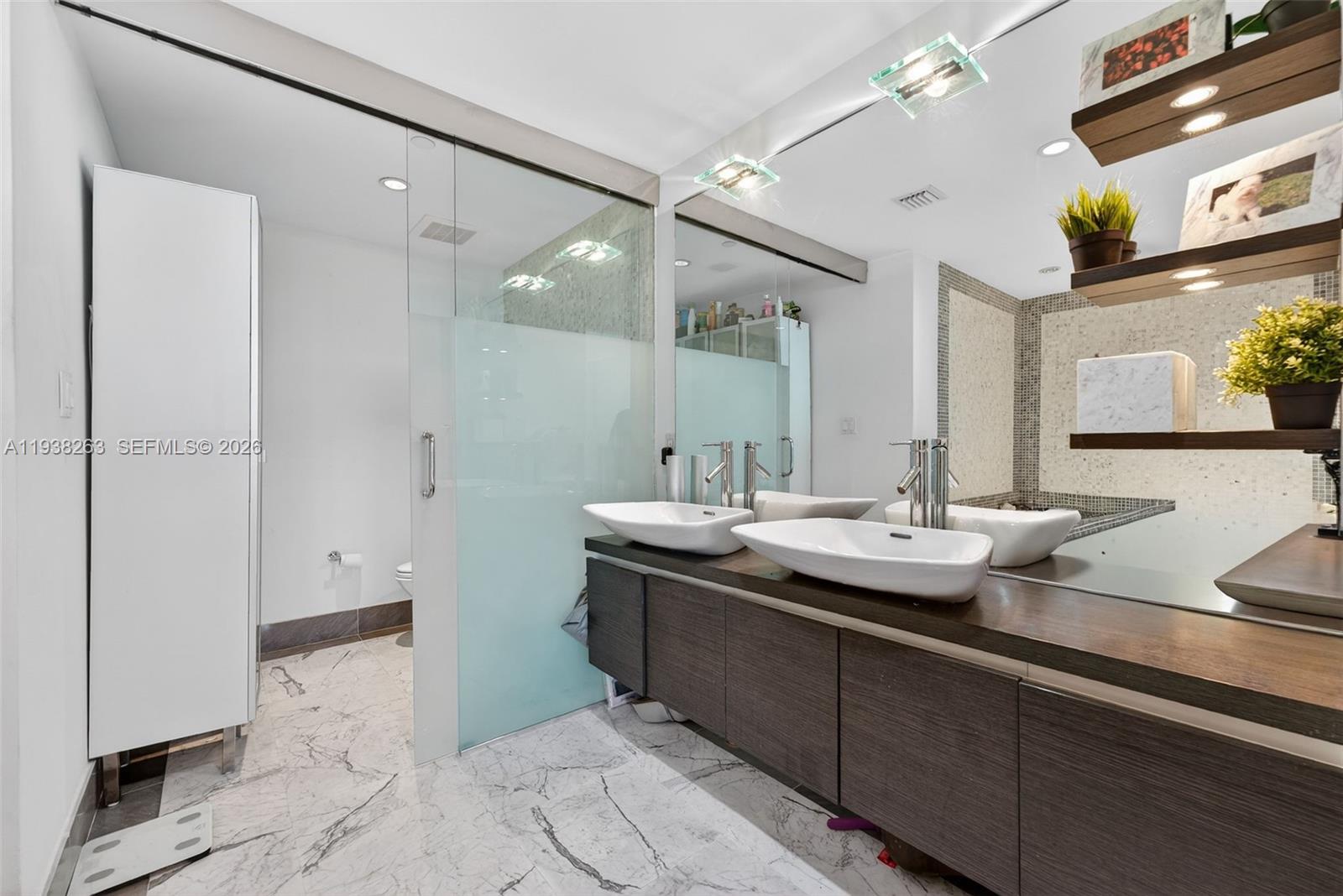 EPIC WEST CONDO - Residential