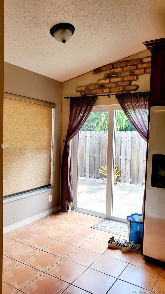 BRIGHTONS MEADOW TRACE - Residential Lease