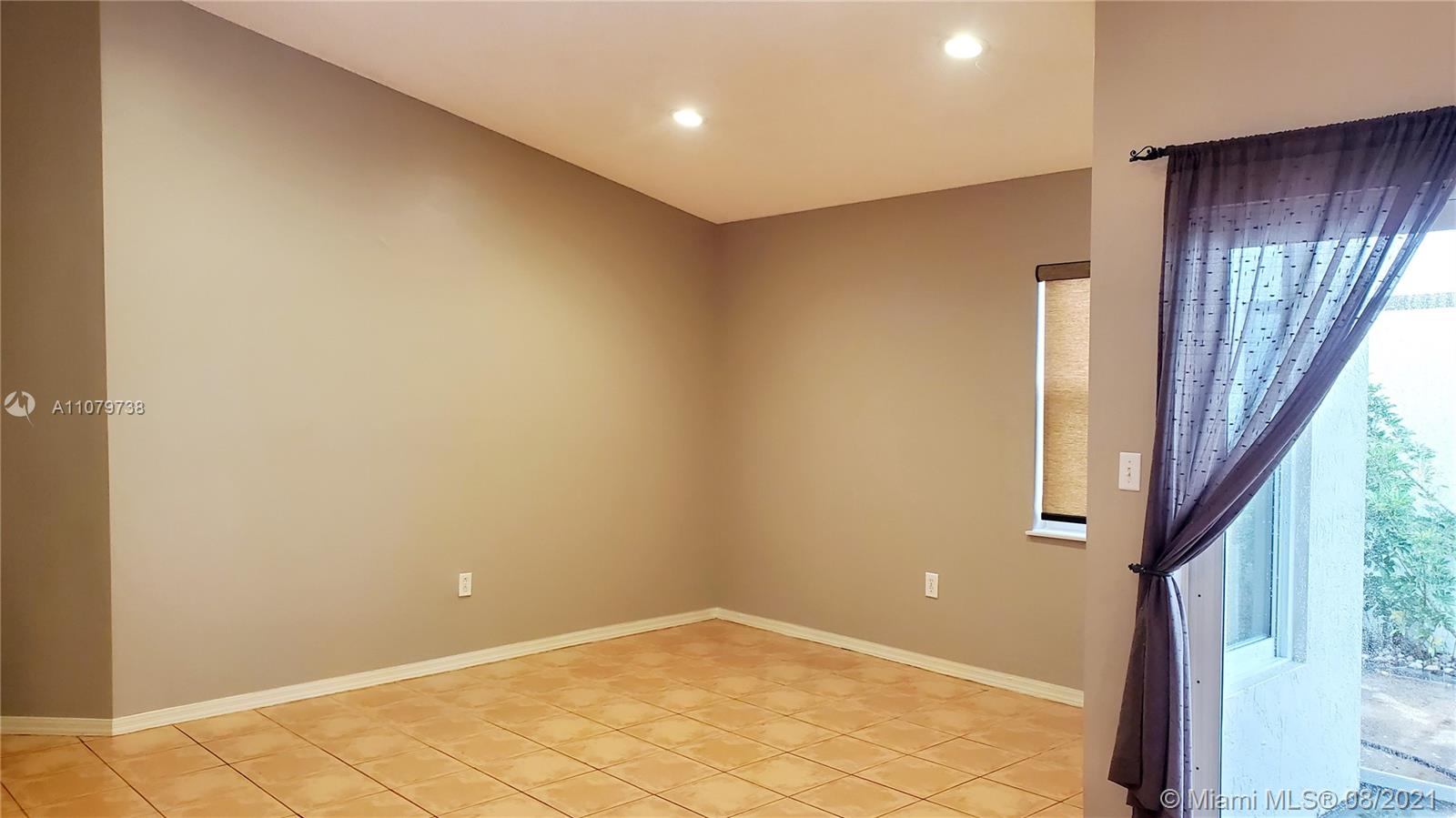 BRIGHTONS MEADOW TRACE - Residential Lease