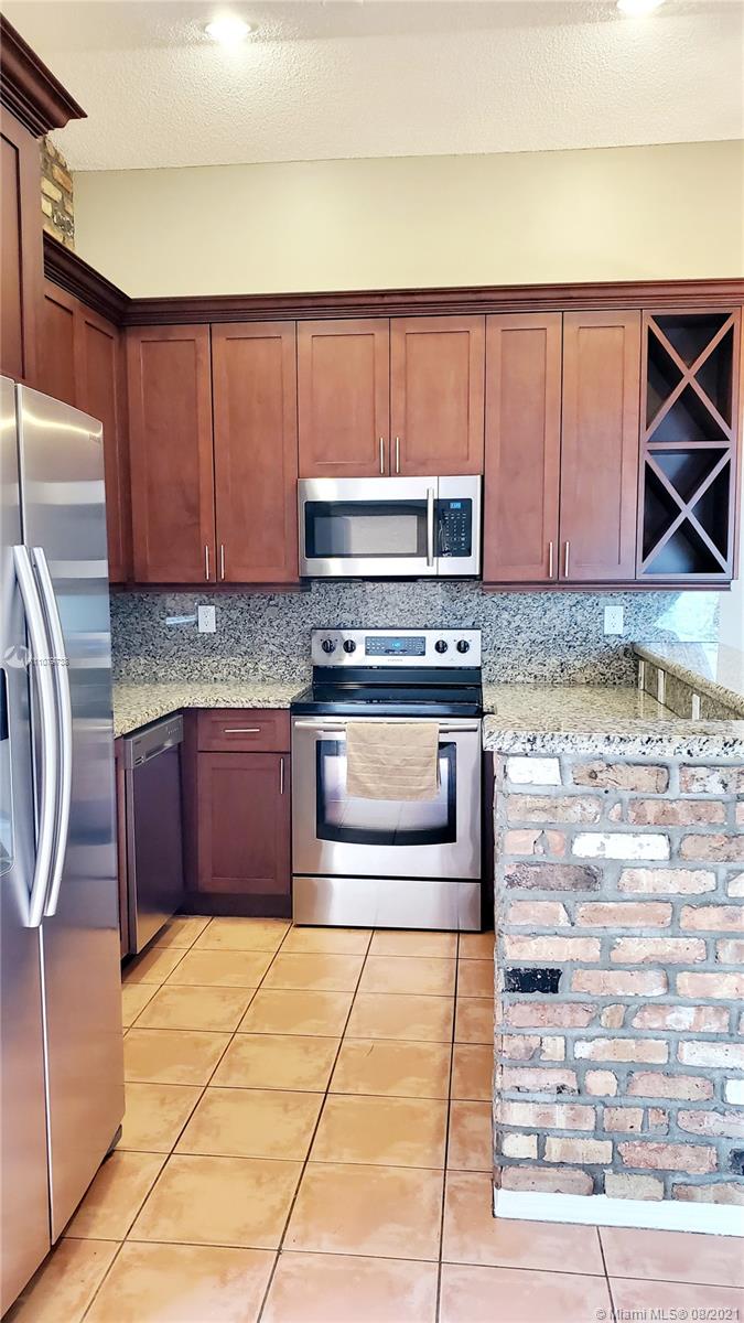 BRIGHTONS MEADOW TRACE - Residential Lease