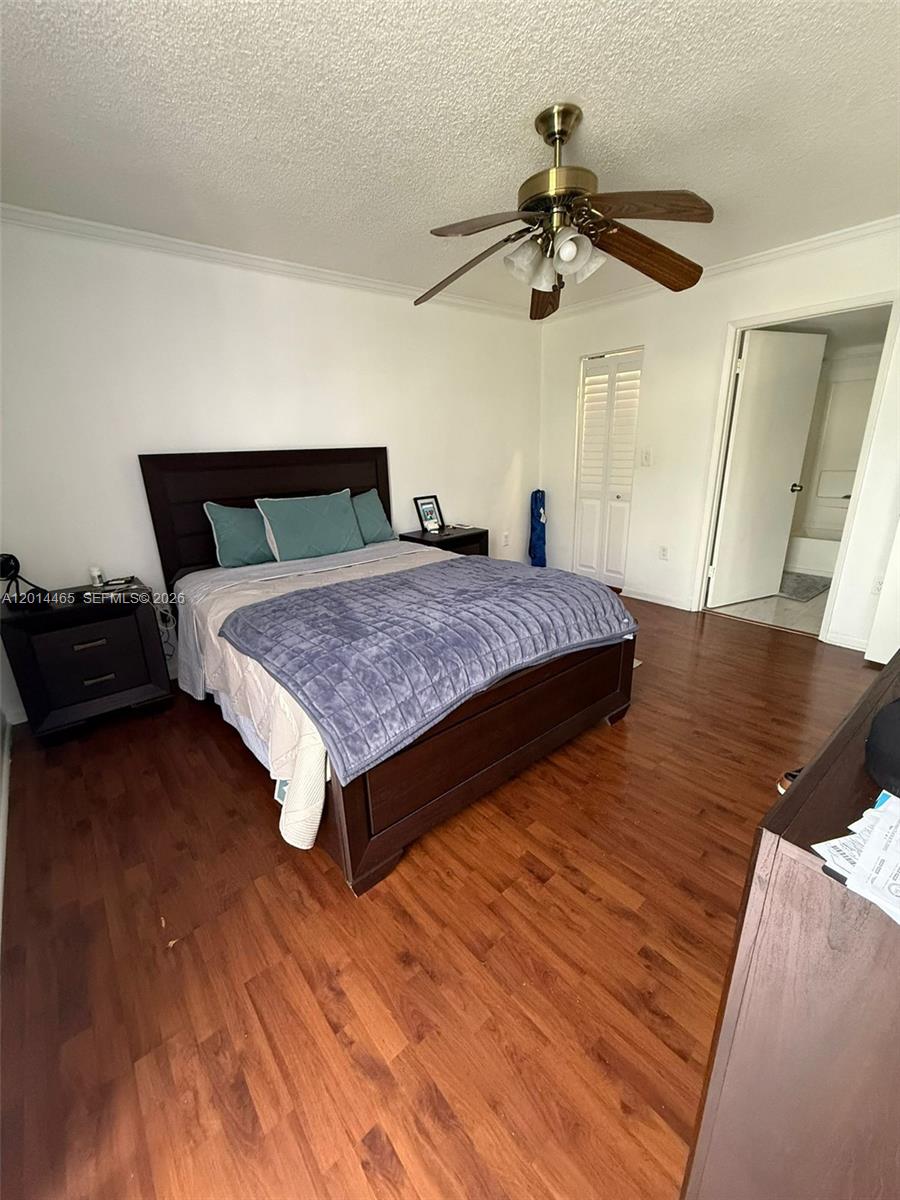 LAS BRISAS@ COUNTRY CLUB - Residential Lease