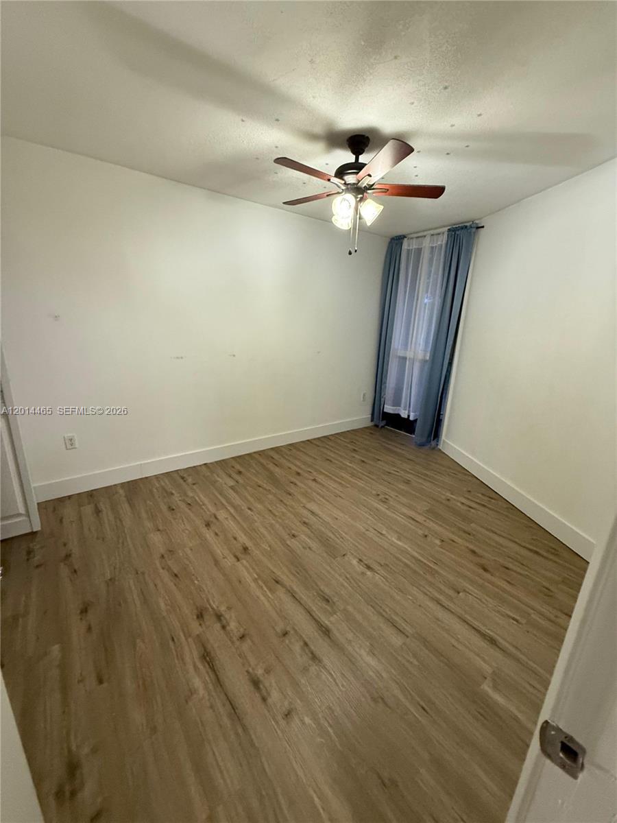 LAS BRISAS@ COUNTRY CLUB - Residential Lease