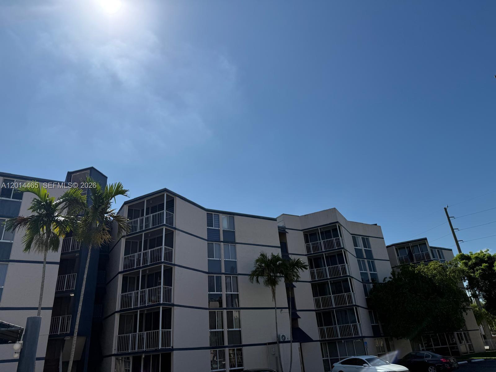 LAS BRISAS@ COUNTRY CLUB - Residential Lease