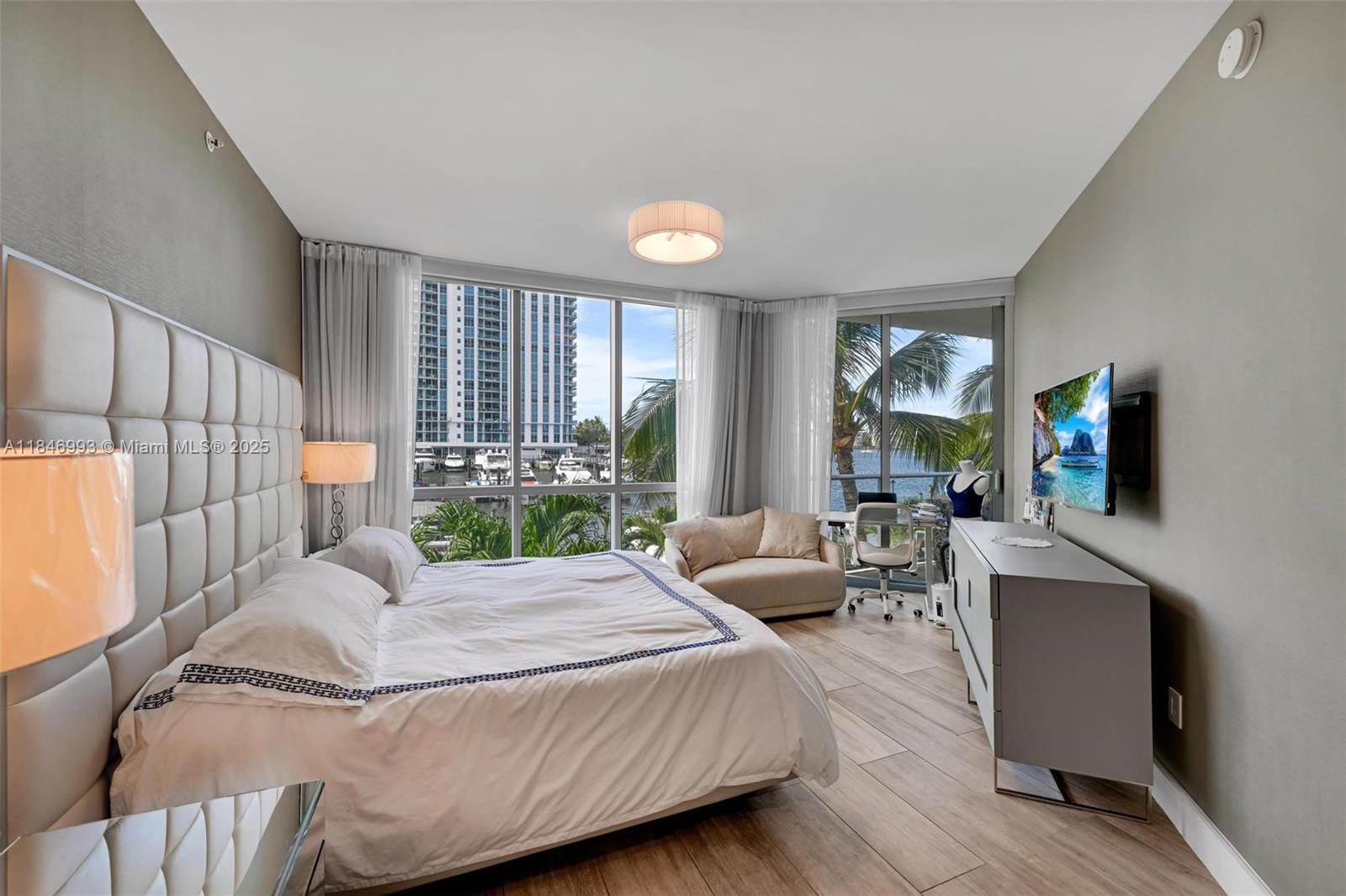 MARINA PALMS RESIDENCES S - Residential