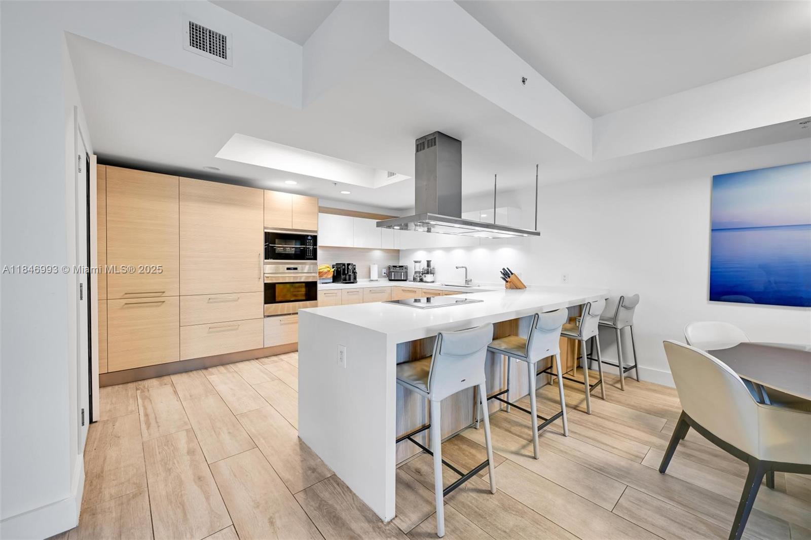 MARINA PALMS RESIDENCES S - Residential