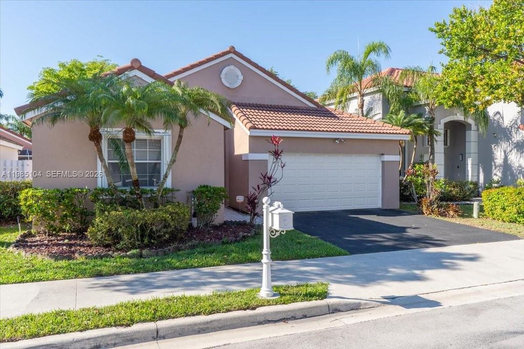 Photo of 354 Bermuda Springs Dr, Weston, FL 33326 (MLS # A11985104)
