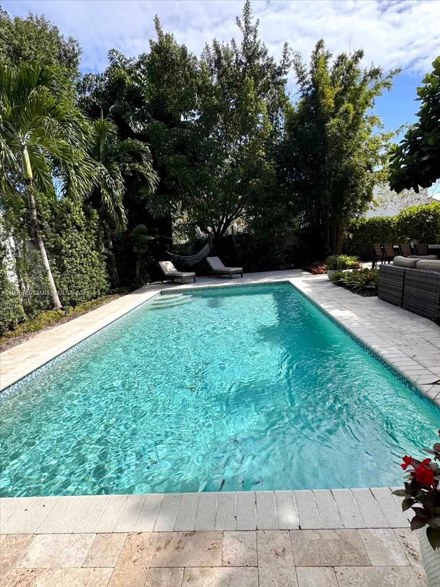 CHAMPION LAKES - Residential