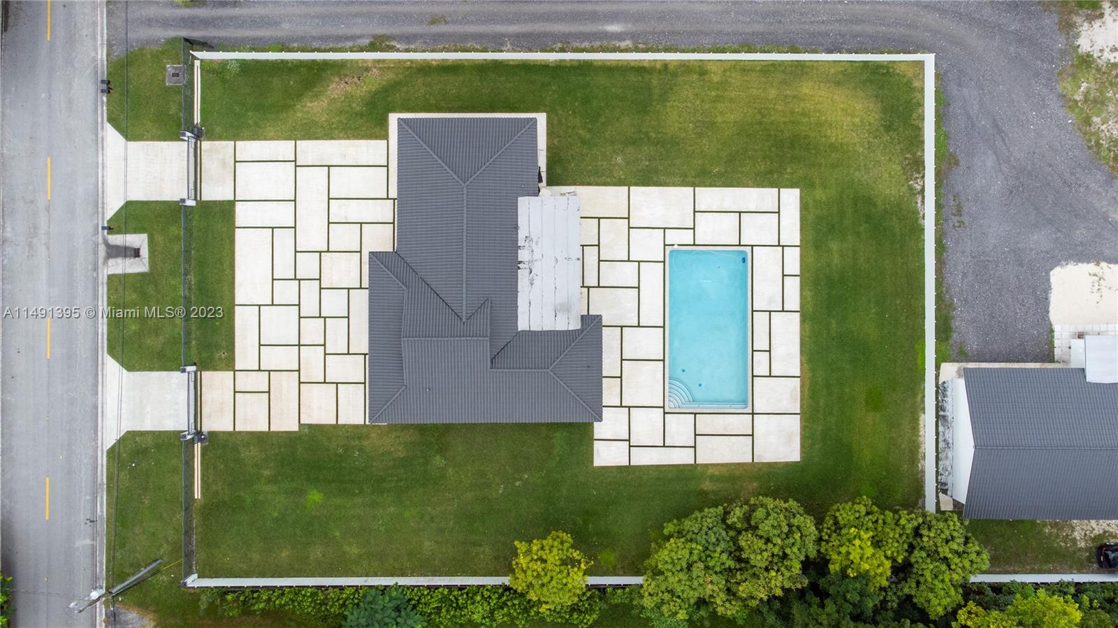 BIRD ROAD FARMSITES - Residential