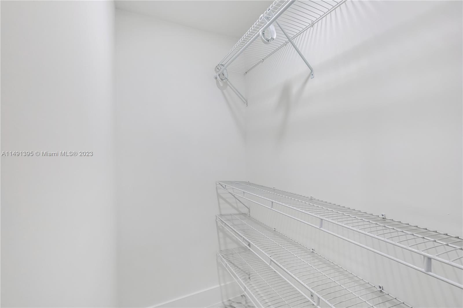 BIRD ROAD FARMSITES - Residential