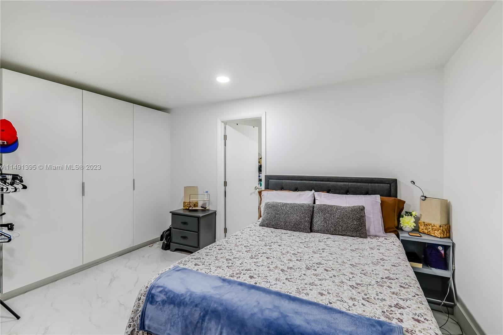 BIRD ROAD FARMSITES - Residential